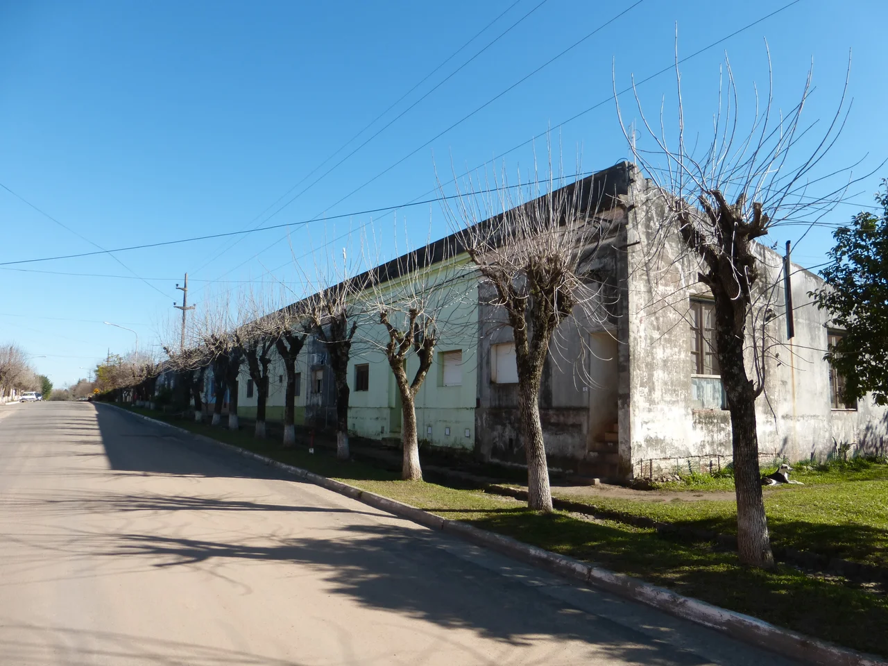 Vista de la calle 17 de mayo en Pueblo Liebig, Departamento de Colón, Entre Ríos, Argentina.