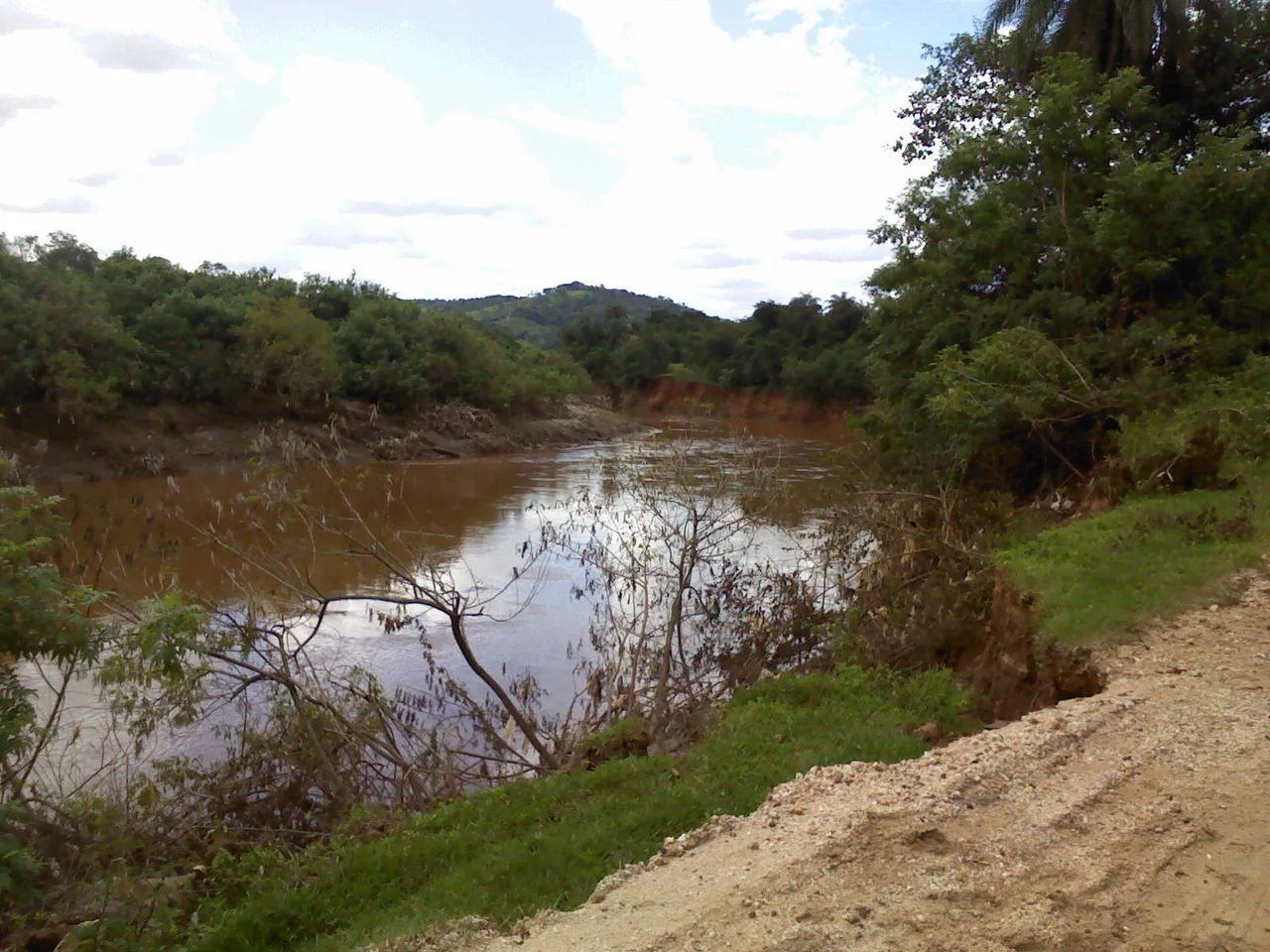 Rio das Velhas, em Santa Luzia, Minas Gerais, Brazil.