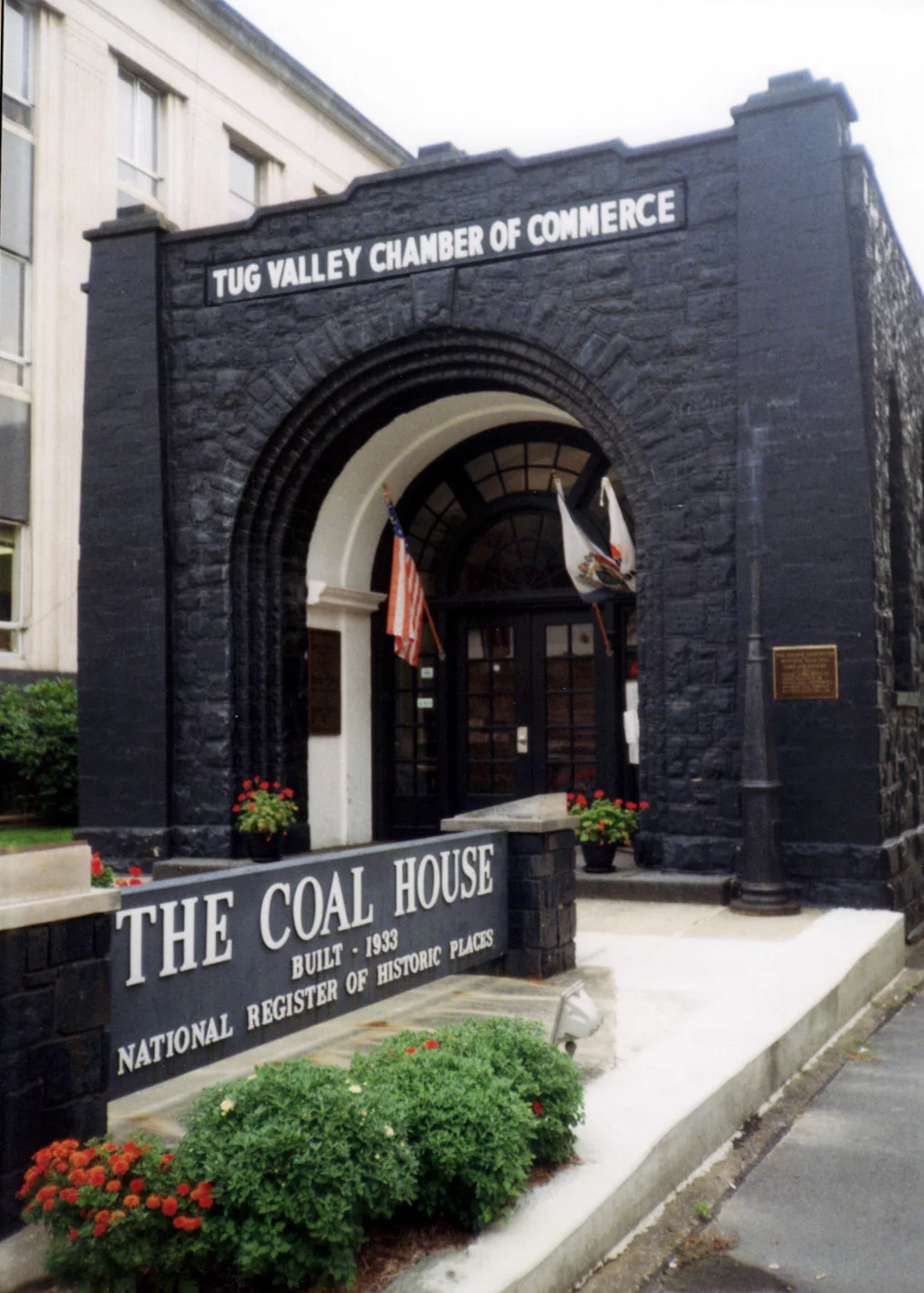 The Coal House museum in Williamson, West Virginia, United States. 
The coal building is on the National Register of Historic Places in Mingo County, West Virginia.
Photo taken summer 1998.


Self-made photo.
