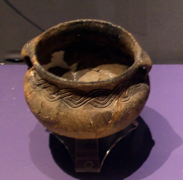A pot from a Fort Ancient culture site in Ohio.