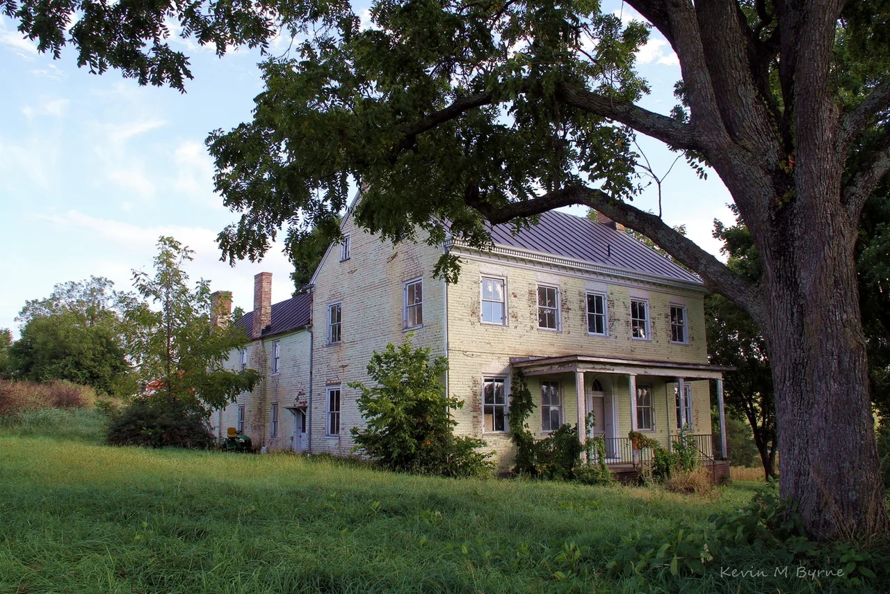 Lincoln Homestead and Cemetery, South of the junction of VA 684 and 42 Broadway