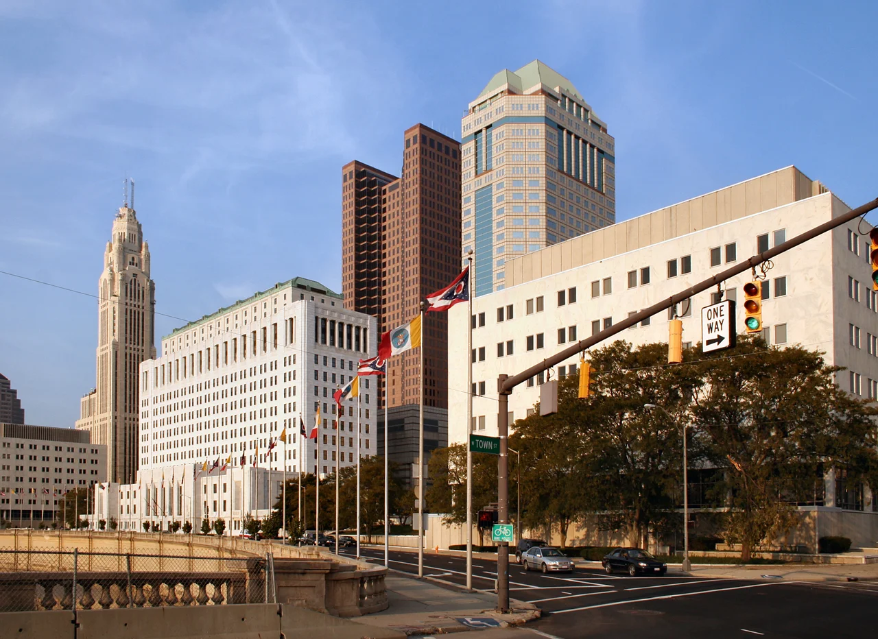 Skyline of Columbus, Ohio.
Photo shot by Derek Jensen (Tysto), 2005-October-03