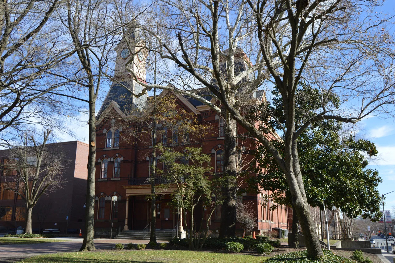 Front and southern side of the Wicomico County Courthouse, located at 101 N. Division Street in Salisbury, Maryland, United States.