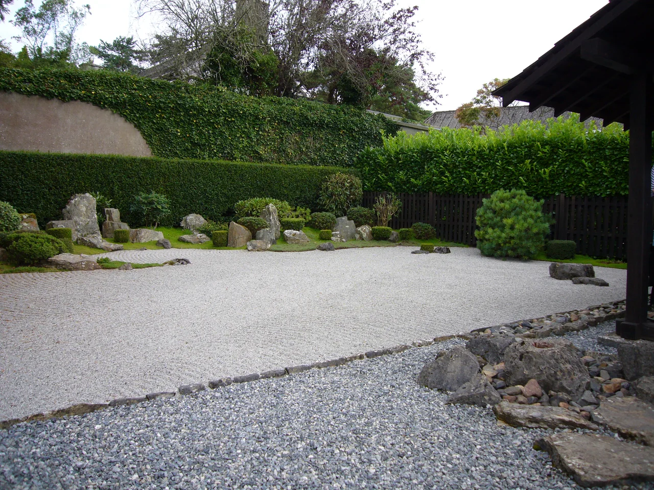 Zen garden at Dartington Hall (Devon)