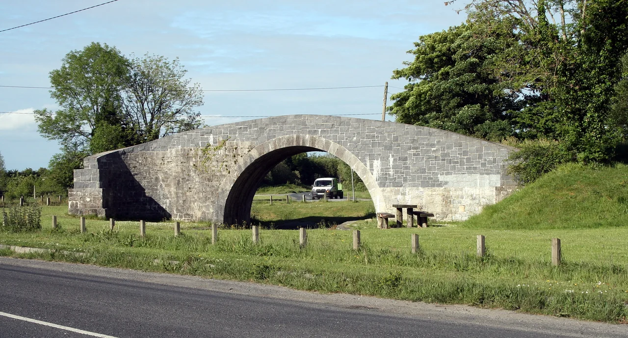 Blackhall Bridge, near Portarlington, County Laois, near to Ballymorris, Kilbride, Kilnahown Bridge, Cuil an Tsudaire and  Tirhogar Cross Roads, Laois, Ireland.
From the R419 - a bridge carrying a no longer existing road over a no longer existing canal.