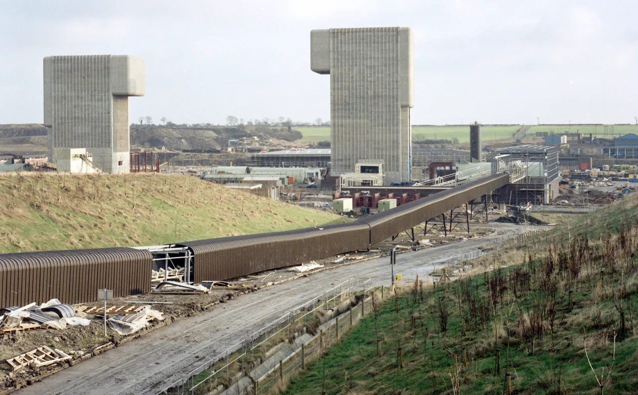 Asfordby  "Super Pit" colliery, near Melton Mowbray, under construction and nearing completion, Winter 1988/89. View from the west with the spoil conveyor in the foreground.