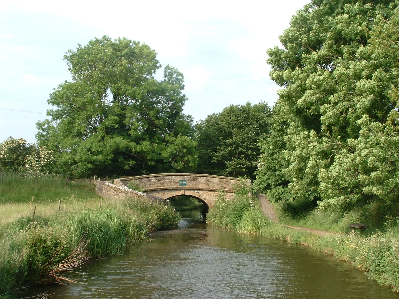 A Snake-bridge on the Macclesfield canal, at Clarke Lane in Kerridge.
