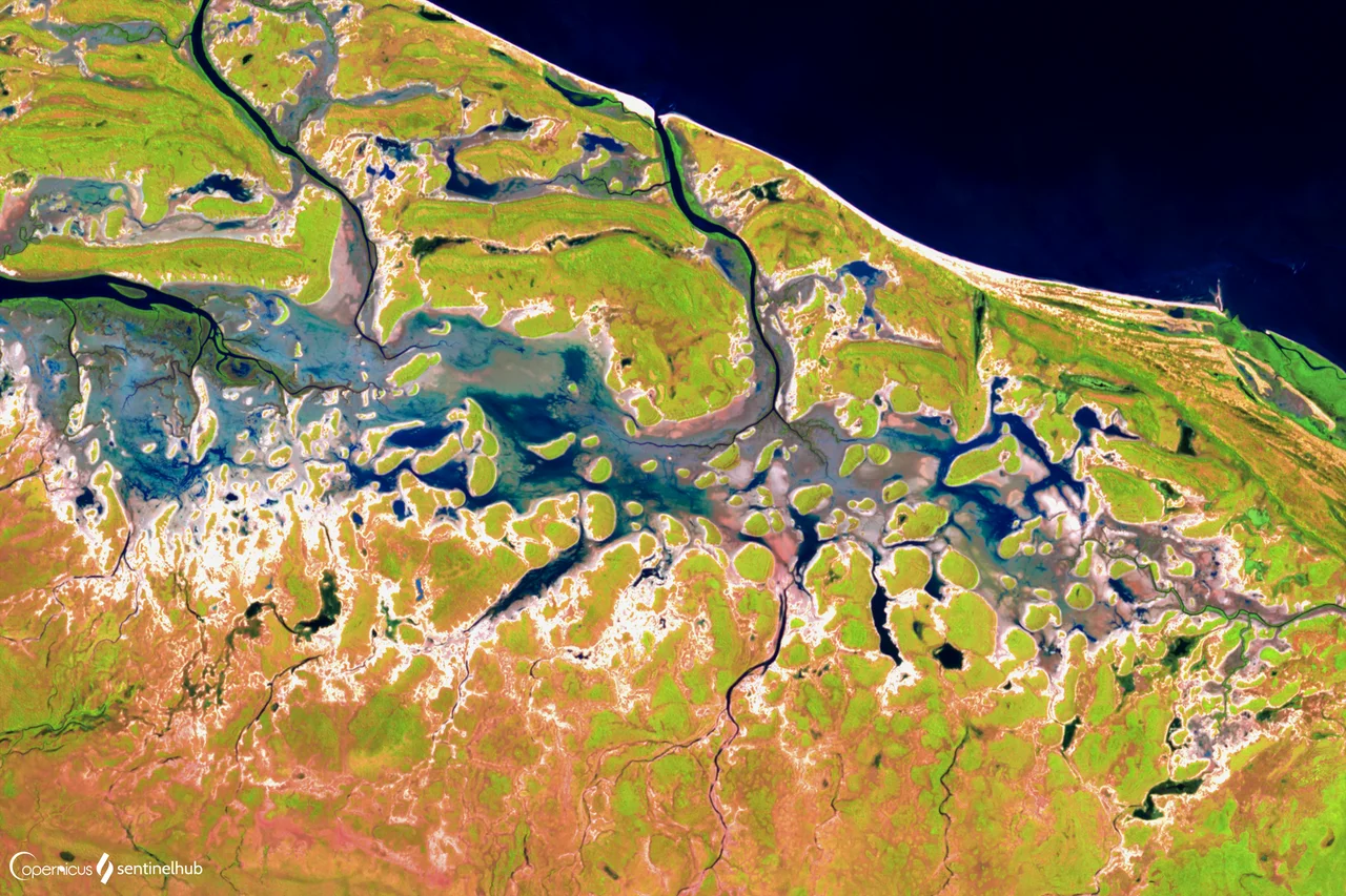 Bentinck Island, Gulf of Carpentaria and Australian continent