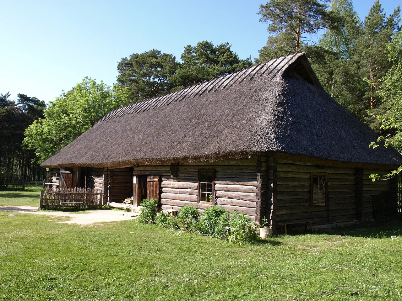 Estonian Open Air Museum.001.JPG